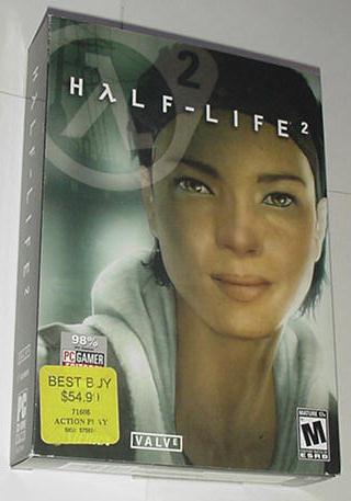 Half-Life 2 PC Game Five Disks w Box Valve Classic